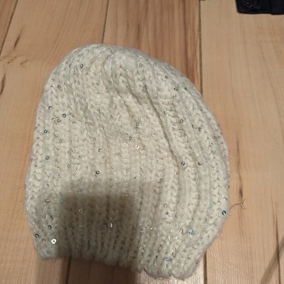 Beanies - Picture 9 of 12